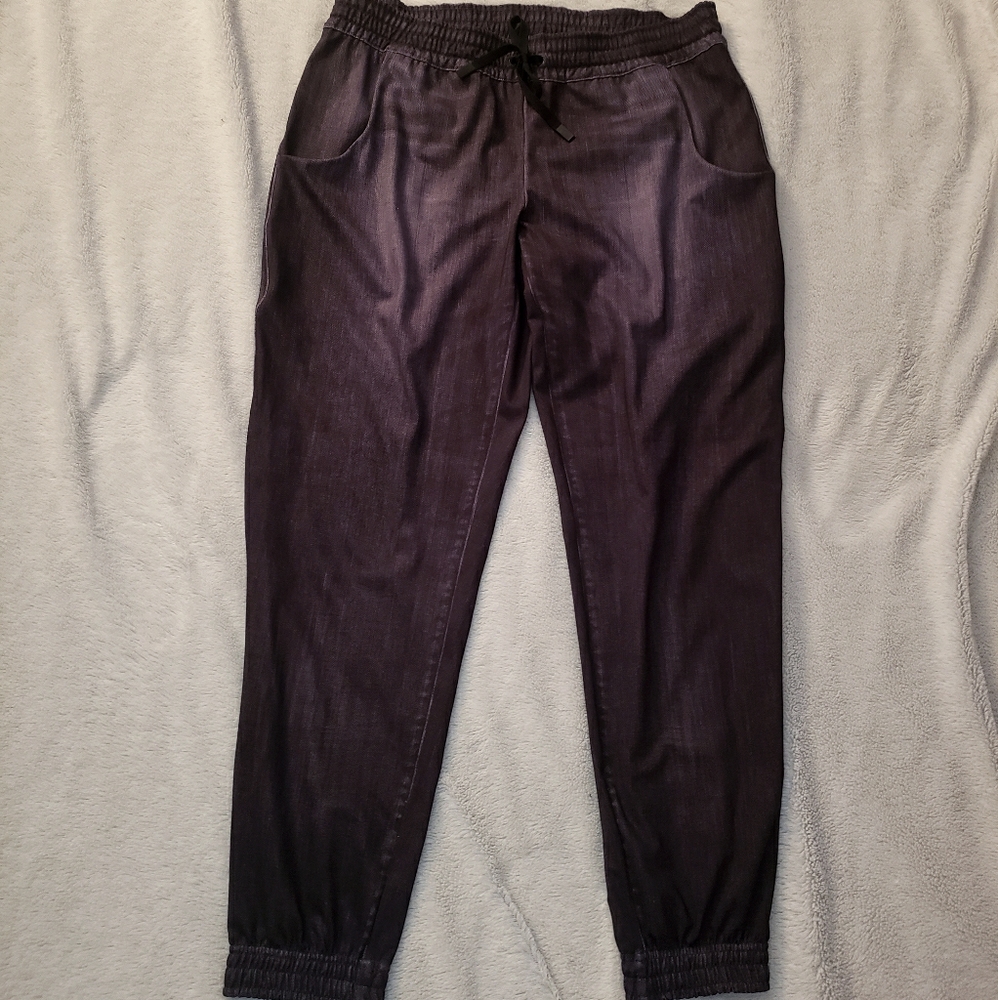 Lucy joggers, denim print